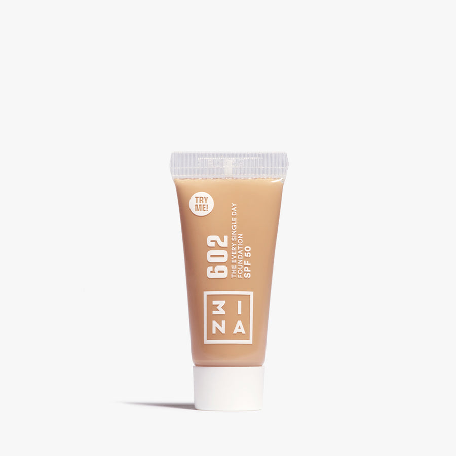 The Every Single Day Foundation SPF50 602 - gift