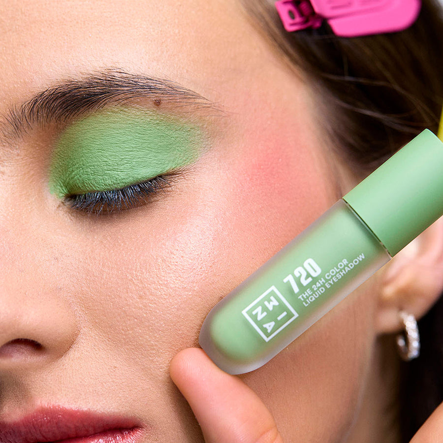 the 24h color liquid eyeshadow 720